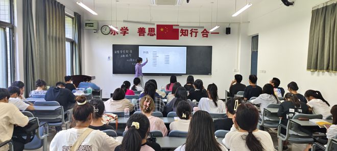 im电竞·(中国)官方网站郑州财经学院网络安全宣传周 e言e行见素养e点e滴筑安(图2)